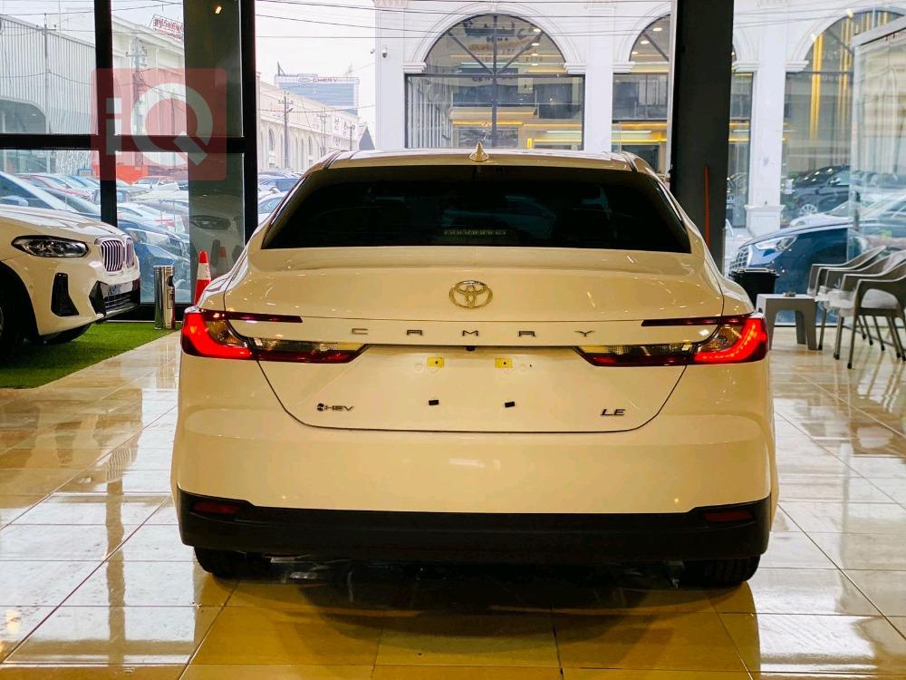 تۆیۆتا کامری